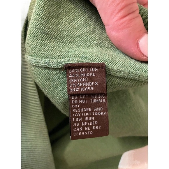 J McLaughlin Green V-Neck Sweater Men’s Size Medium Cotton St. Patrick’s Day - Picture 8 of 8